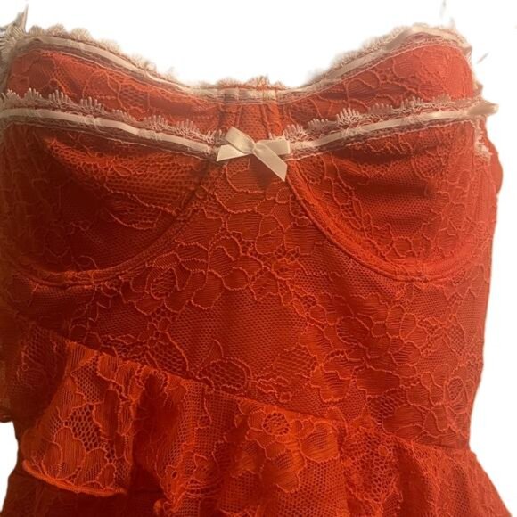 Urban Outfitters Coral Lace Camisole - Picture 3 of 4